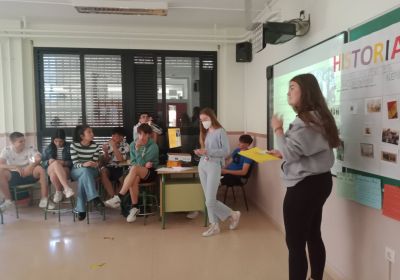 4º ESO. Clase Hª España XX con los chicos de 6º Colegio de Grañen