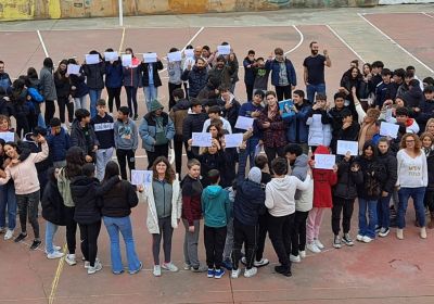 Celebramos el día escolar de la no violencia y de la paz. 