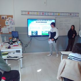 Presentación en el cole. El Flumen. El río que nos une